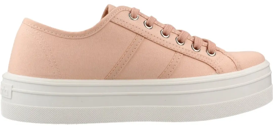 Sneakers 8