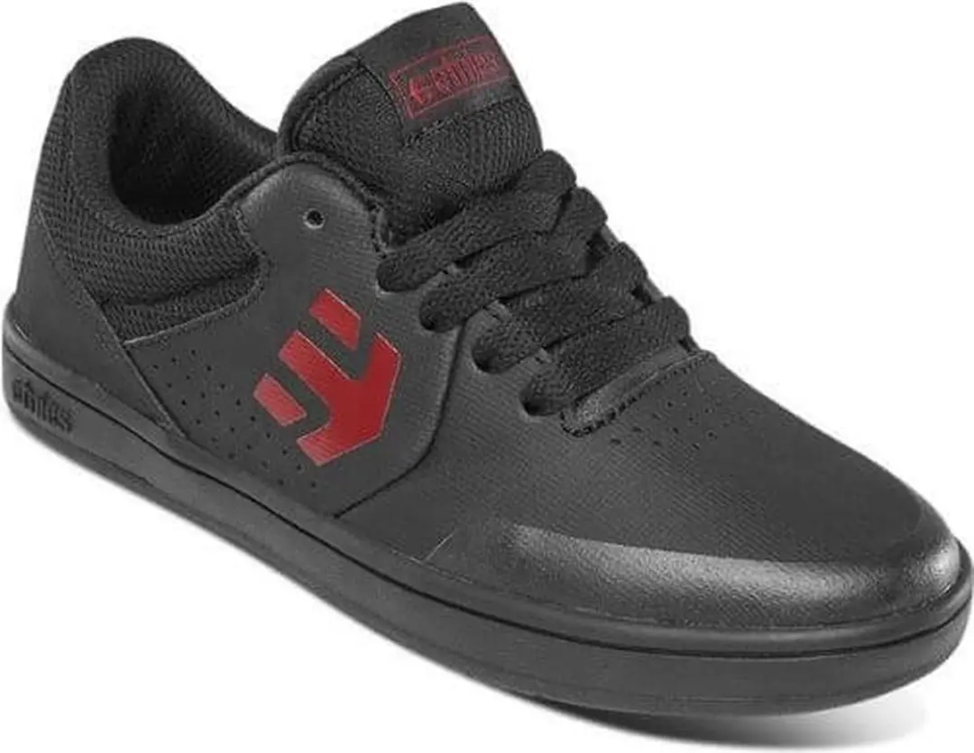 Etnies