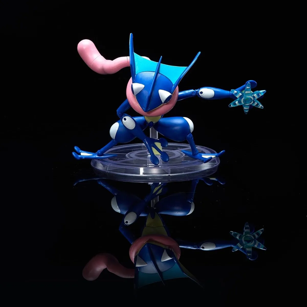 Pokémon Greninja Speelfiguur 15cm - 37446 - afbeelding 4 van 6