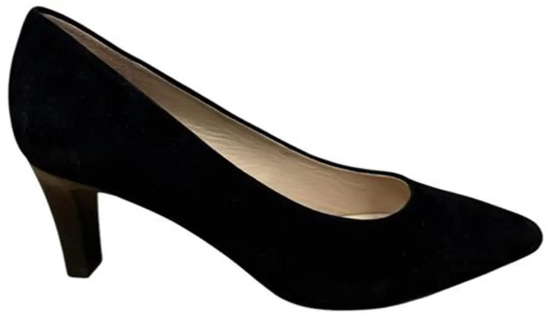 Peter Kaiser 004 Black Suede