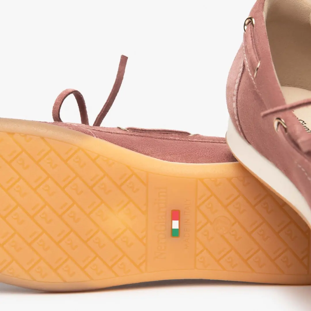 Nette Schoenen Nerogiardini Velour Rosa Tr Dogna Ambra/Avori
