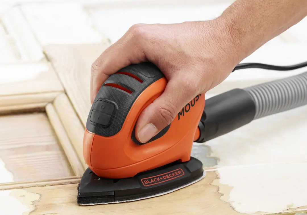 BLACK+DECKER Mouse BEW230-QS detailschuurmachine - 55W - incl. 6 schuurvellen - afbeelding 4 van 5