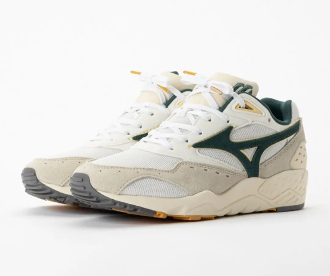 Mizuno Contender Sneakers