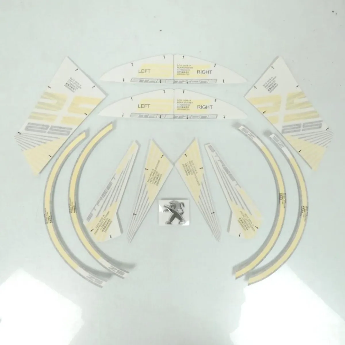 Kit Déco emblème Autocollant pour scooter Peugeot 50 STREETZONE 804465 Neuf