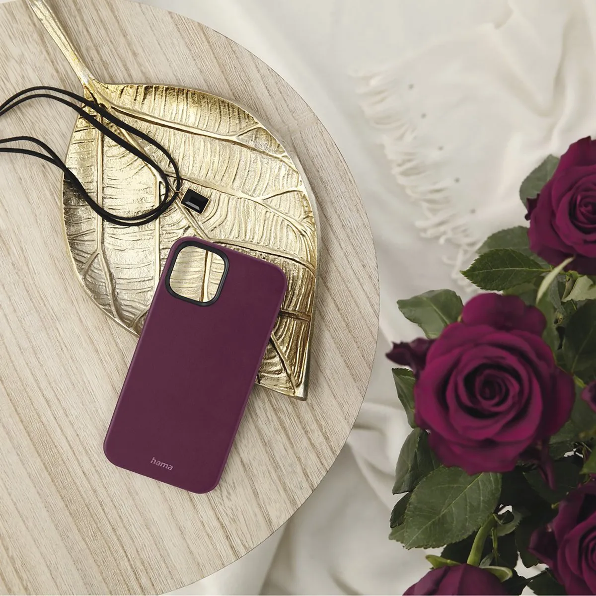Hama MagCase Finest Sense Cover iPhone 14 Pro - Bordeaux - MagSafe - afbeelding 6 van 6