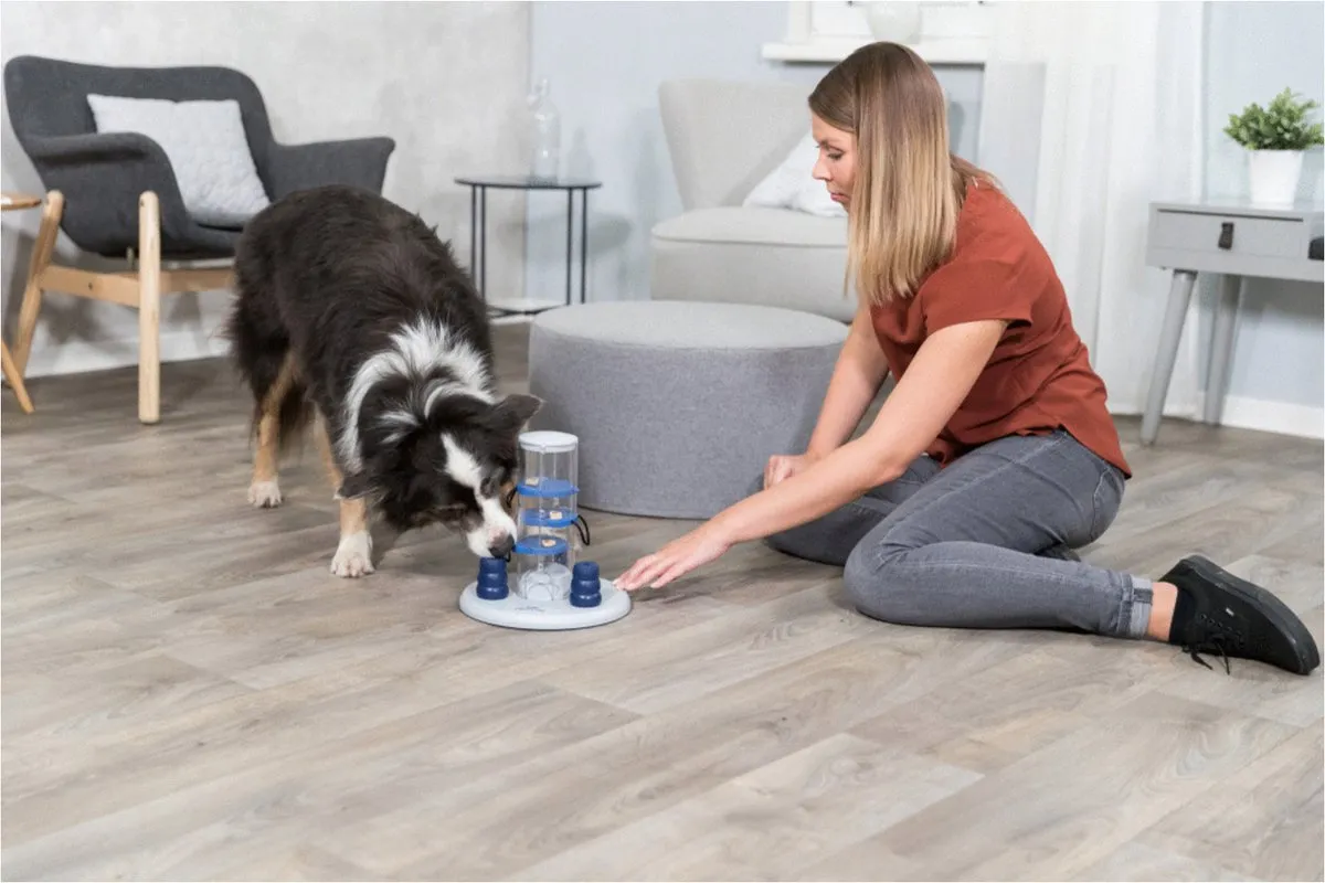 Trixie Dog Activity Gambling Tower Honden Speelgoed - 25x25x27cm - afbeelding 6 van 6
