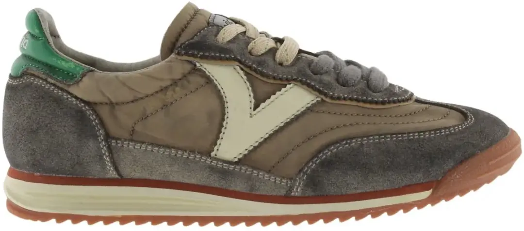 Trainers Victoria Saturno