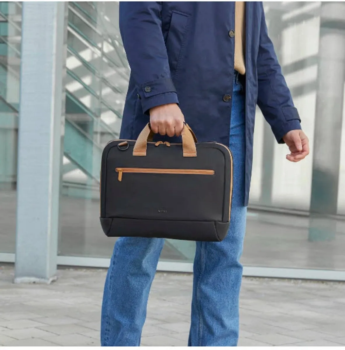 Hama Ultra Lightweight Laptoptas 14,1" - Zwart