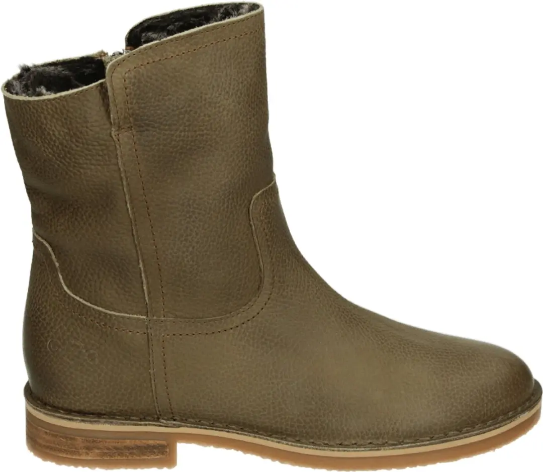 AQA Shoes