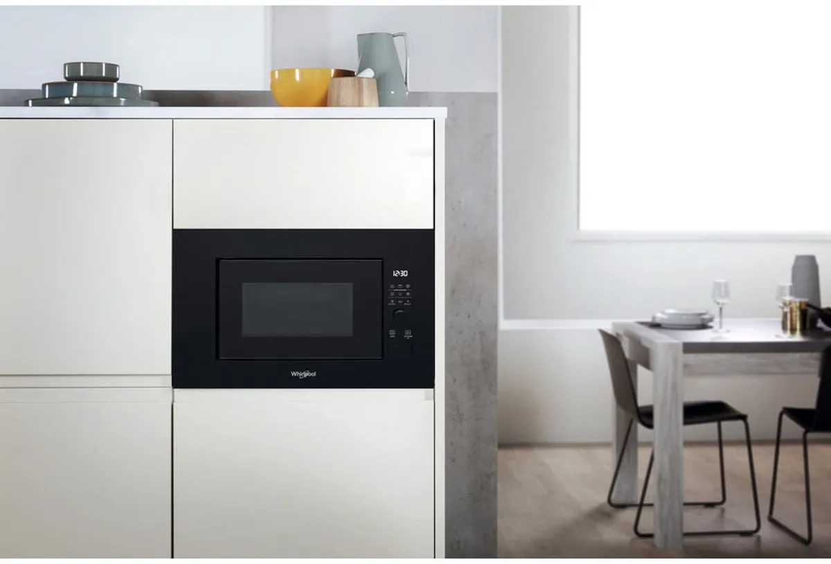 Whirlpool WMF200GNB Inbouw Grill Magnetron 20L 800W - Zwart