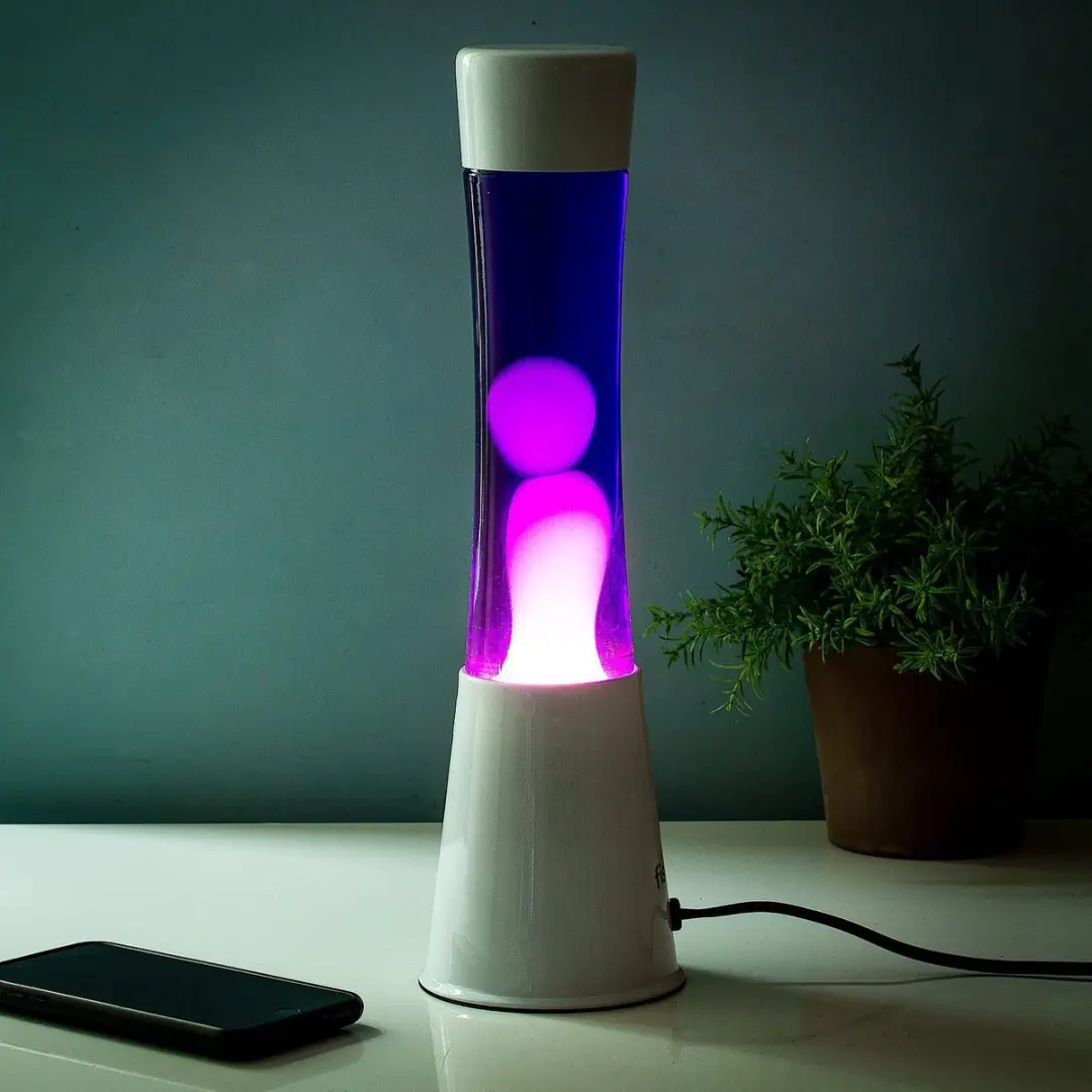 Lavalamp wit met paarse vloeistof en witte lava van Fisura