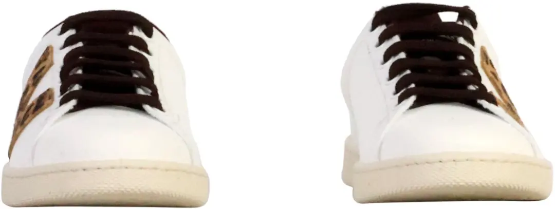 Sneakers met veters