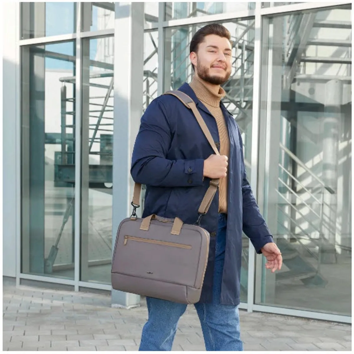 Hama Ultra Lightweight Laptop-tas 222049 - 13,3-14,1" - Zwart