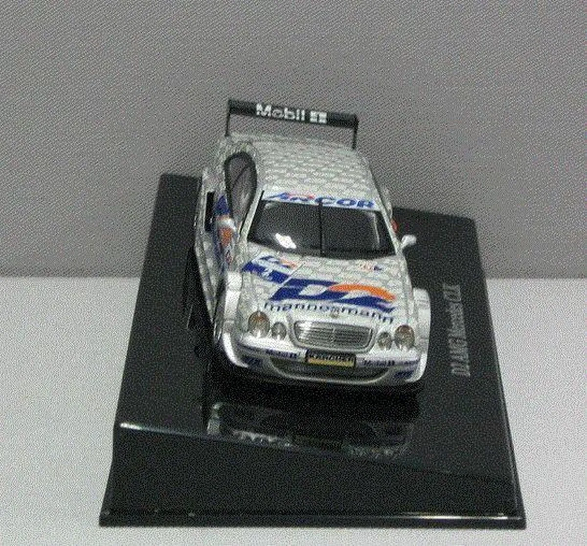 Mercedes-Benz AMG CLK #2 Autoart 1:43 - Zwart - afbeelding 6 van 6