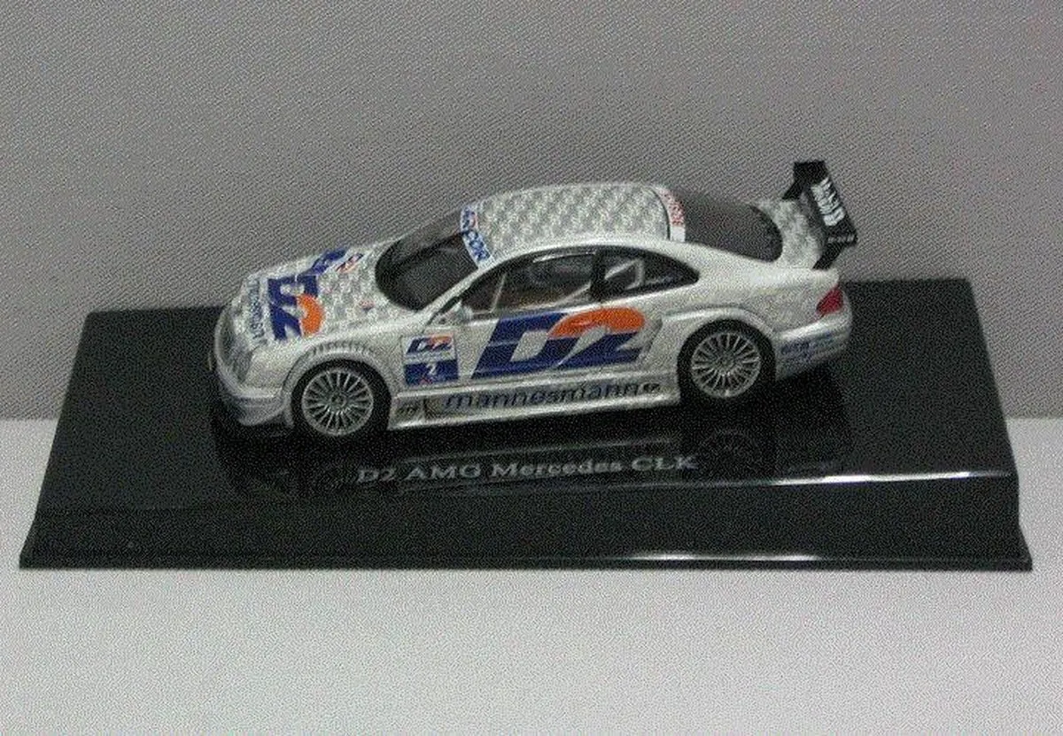 Mercedes-Benz AMG CLK #2 Autoart 1:43 - Zwart
