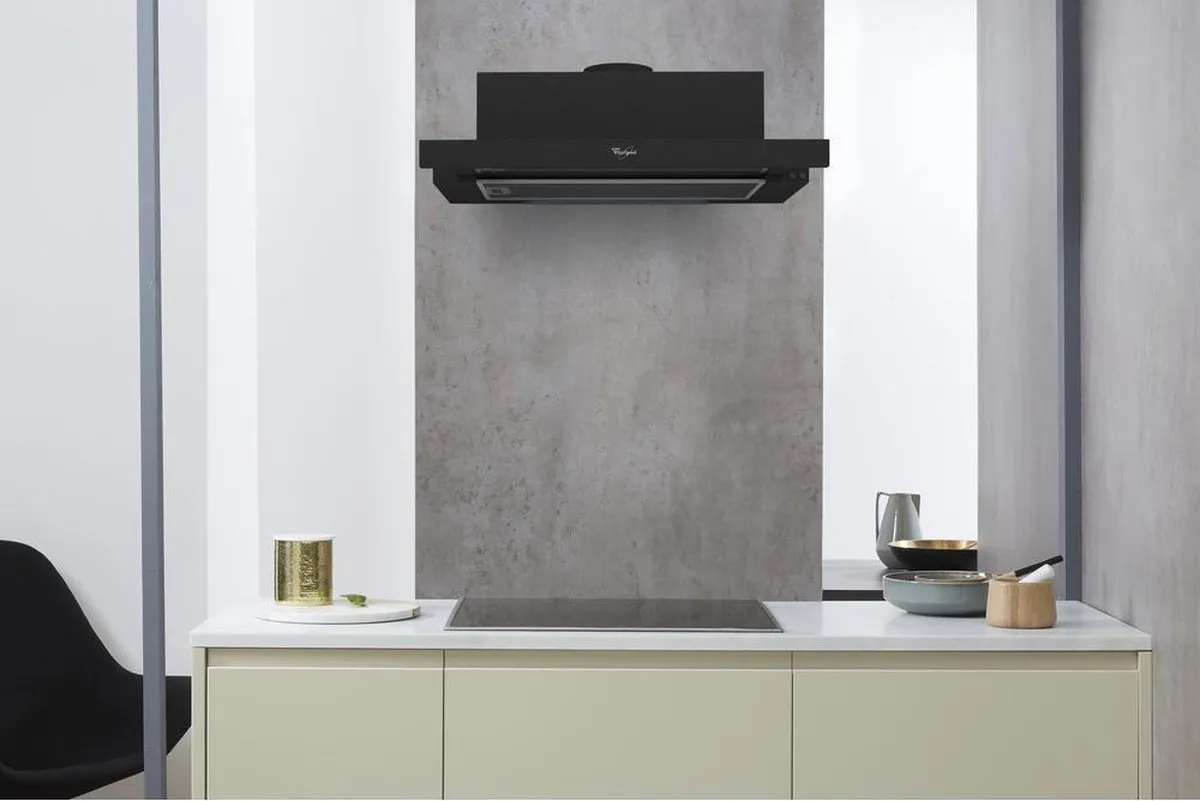 Whirlpool AKR 749/1 NB Geïntegreerde Afzuigkap - 304 m³/u - Zwart - afbeelding 6 van 6