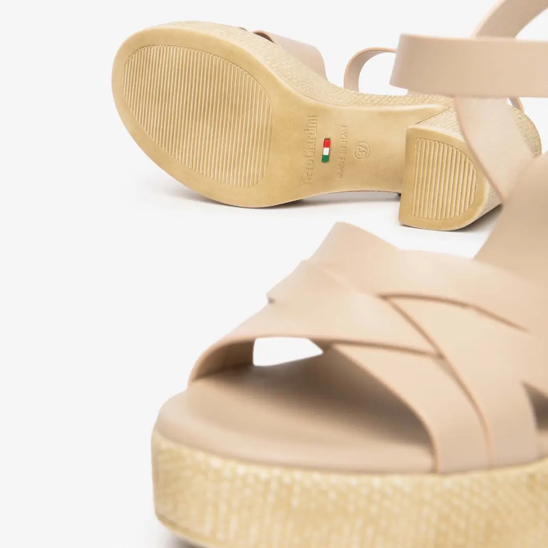 Sandalen Nerogiardini Tamigi Pu.Monod.Meda Beige