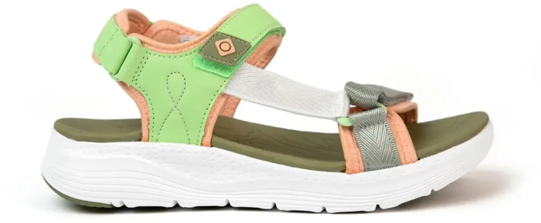 Izas Poitiers Sandalen Groen EU 40 Vrouw