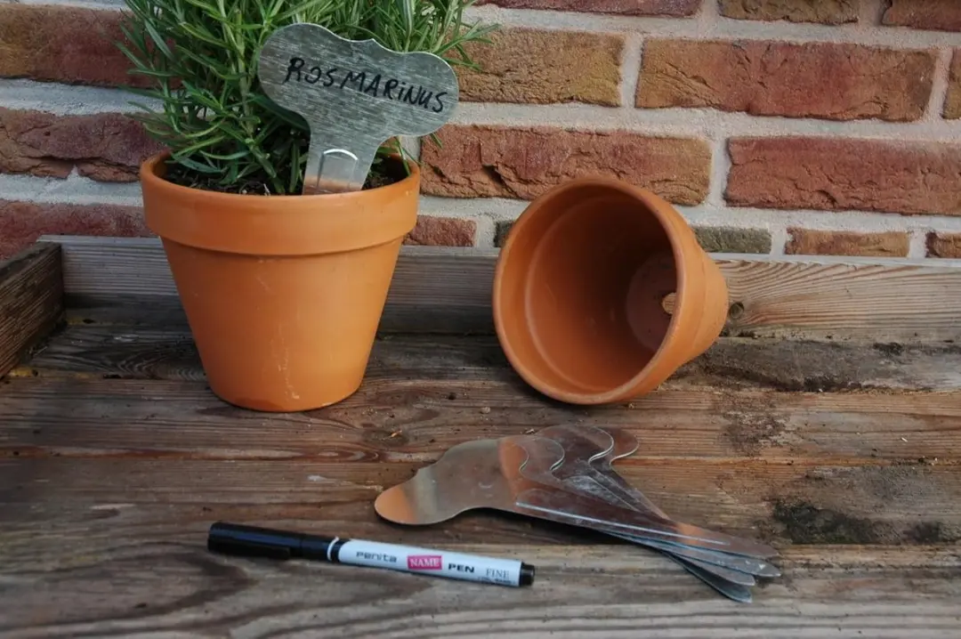 Esschert Design Plantenstekers + stift set 6 Stuks - afbeelding 2 van 6