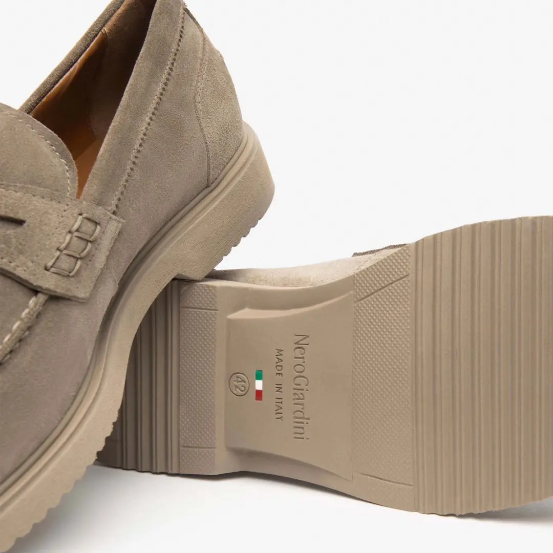 Elegante Schoenen Nerogiardini Arold Velo Argilla Pu.Gubbio L18325 Bei