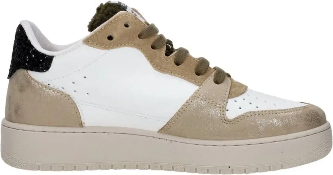 Victoria Sneaker