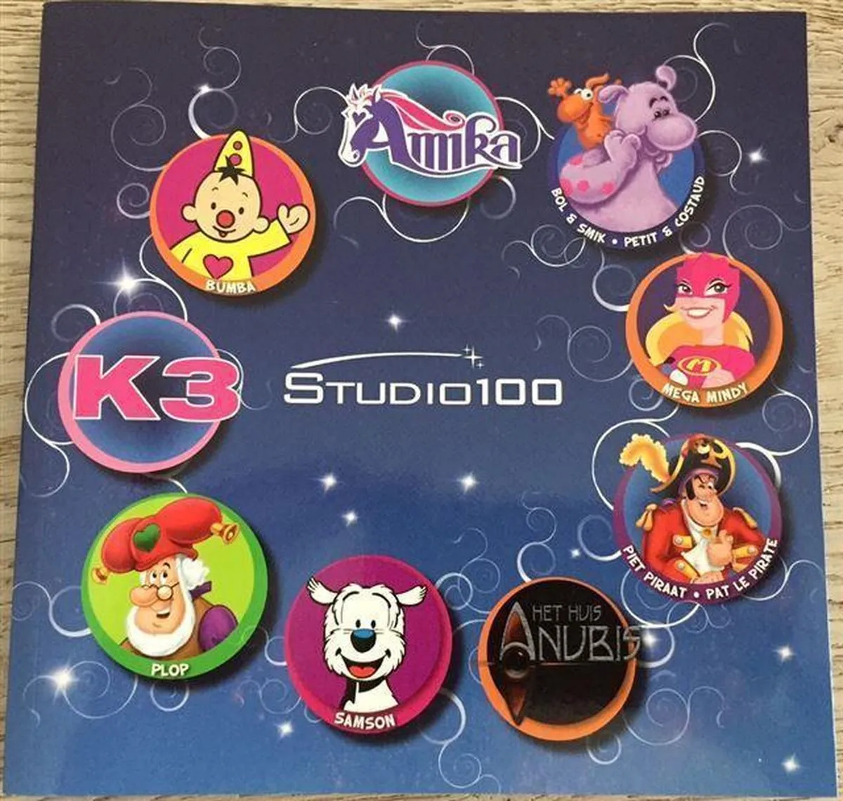 Studio 100 Spellenboek met DVD - 44 Pagina's - Blauw/Multi