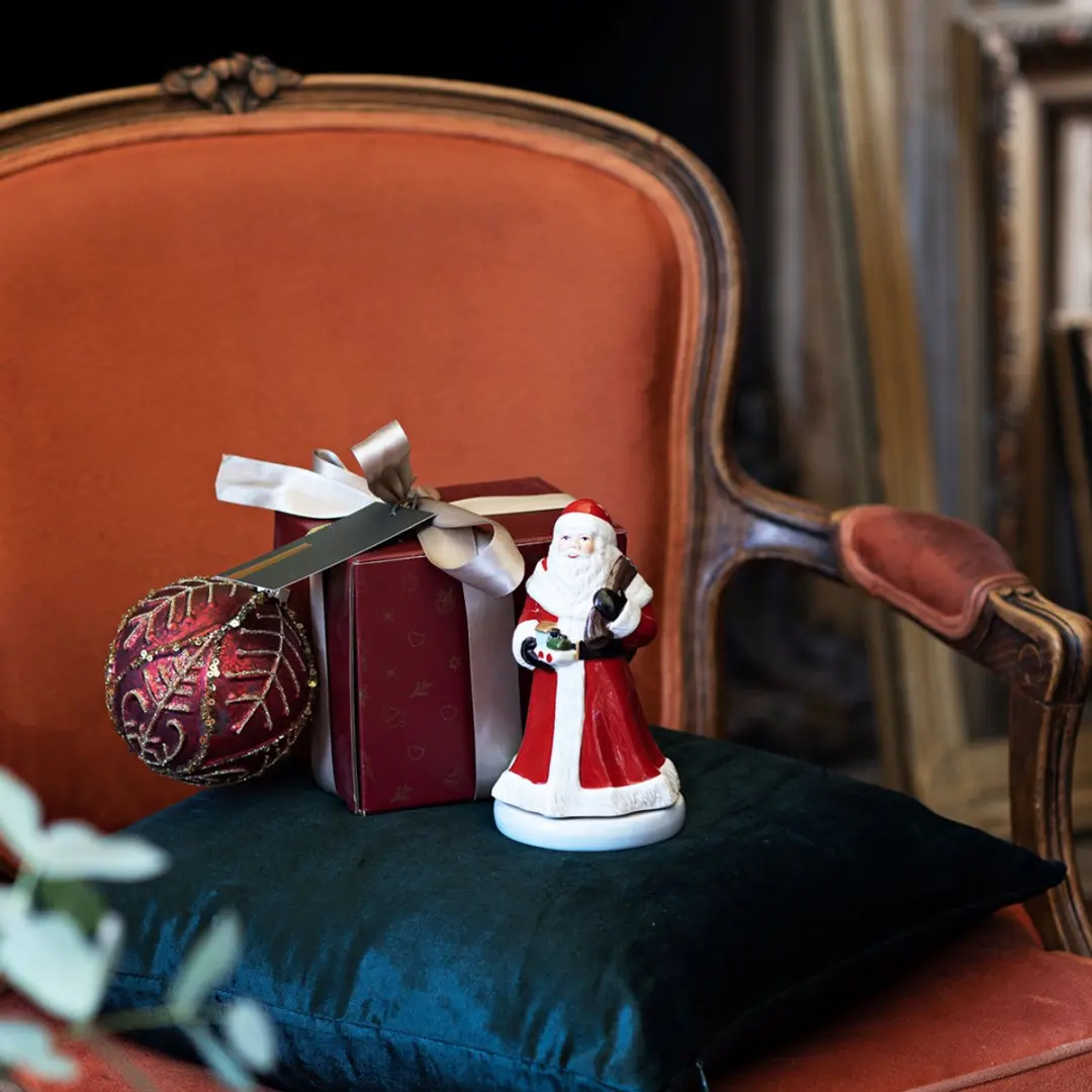 Villeroy & Boch Nostalgic Melody Kerstman Draaiend - Rood - afbeelding 4 van 5