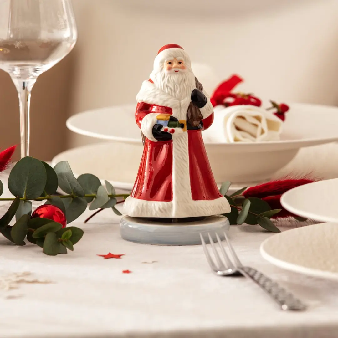 Villeroy & Boch Nostalgic Melody Kerstman Draaiend - Rood - afbeelding 2 van 5