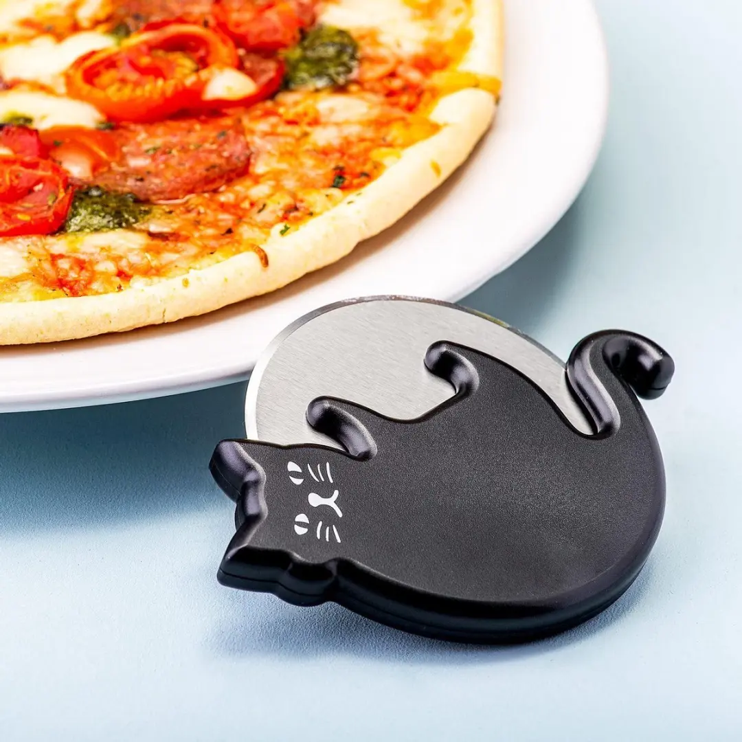 Kikkerland Kat Pizzasnijder - Zwart - afbeelding 2 van 4