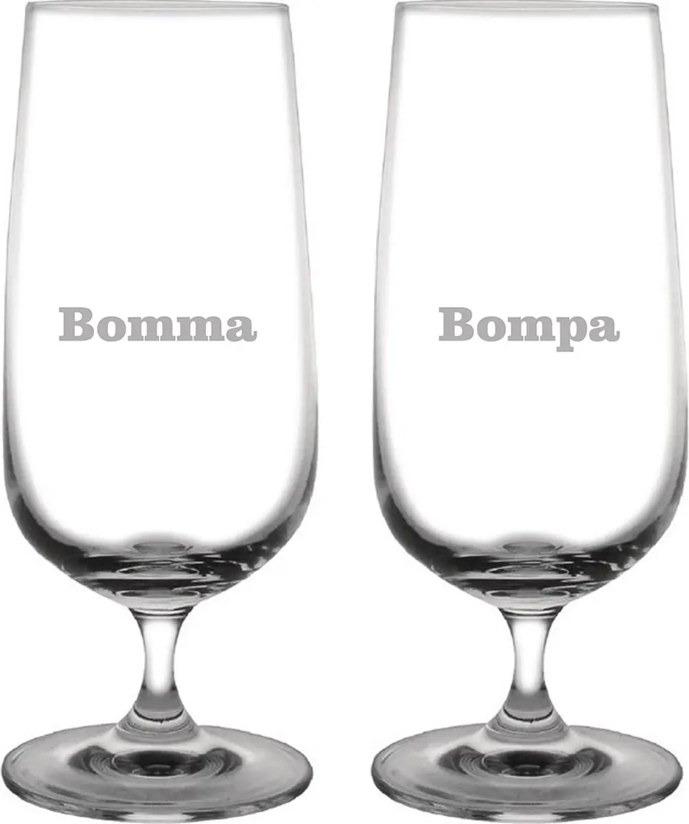 Bierglas op voet gegraveerd
