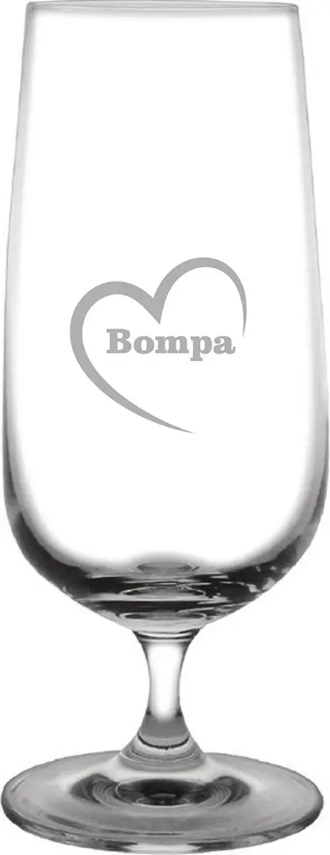 Bierglas op voet gegraveerd