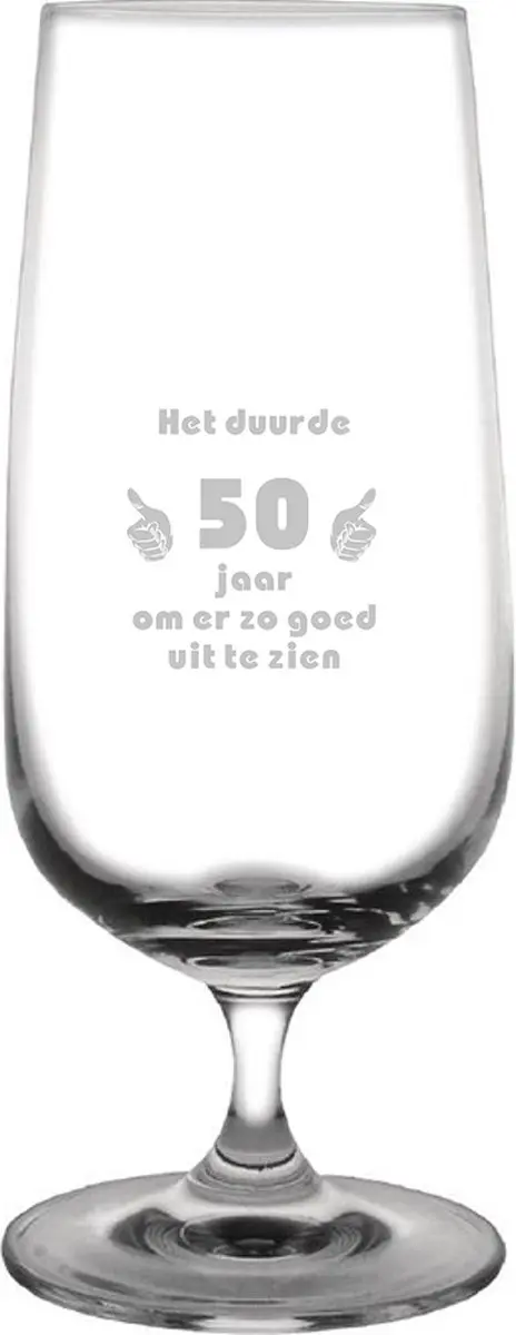 Gegraveerde bierglas op voet 41cl Het duurde 50 jaar om er zo goed uit te zien