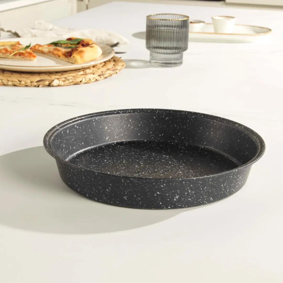 Salter Megastone 24cm ronde cakebakplaat - Zwart - afbeelding 6 van 6