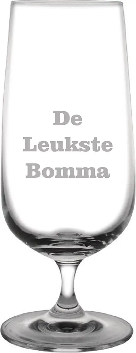 Bierglas op voet gegraveerd