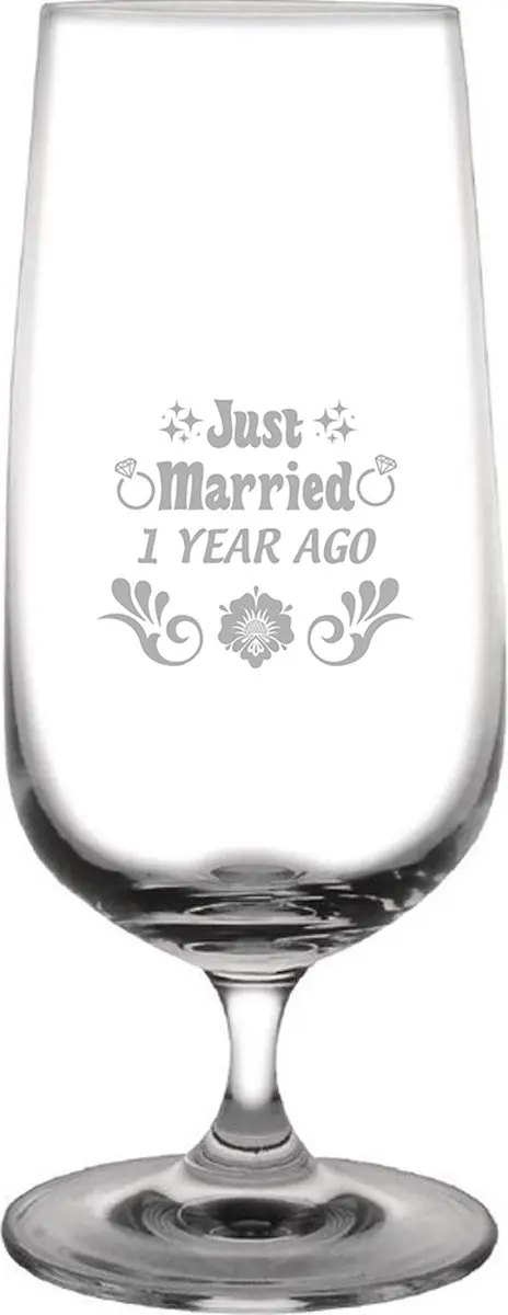 Gegraveerde Bierglas op voet 41cl Just Married 1 year ago