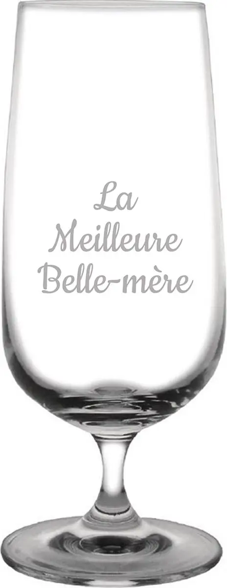 Bierglas op voet gegraveerd