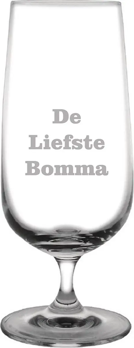 Bierglas op voet gegraveerd