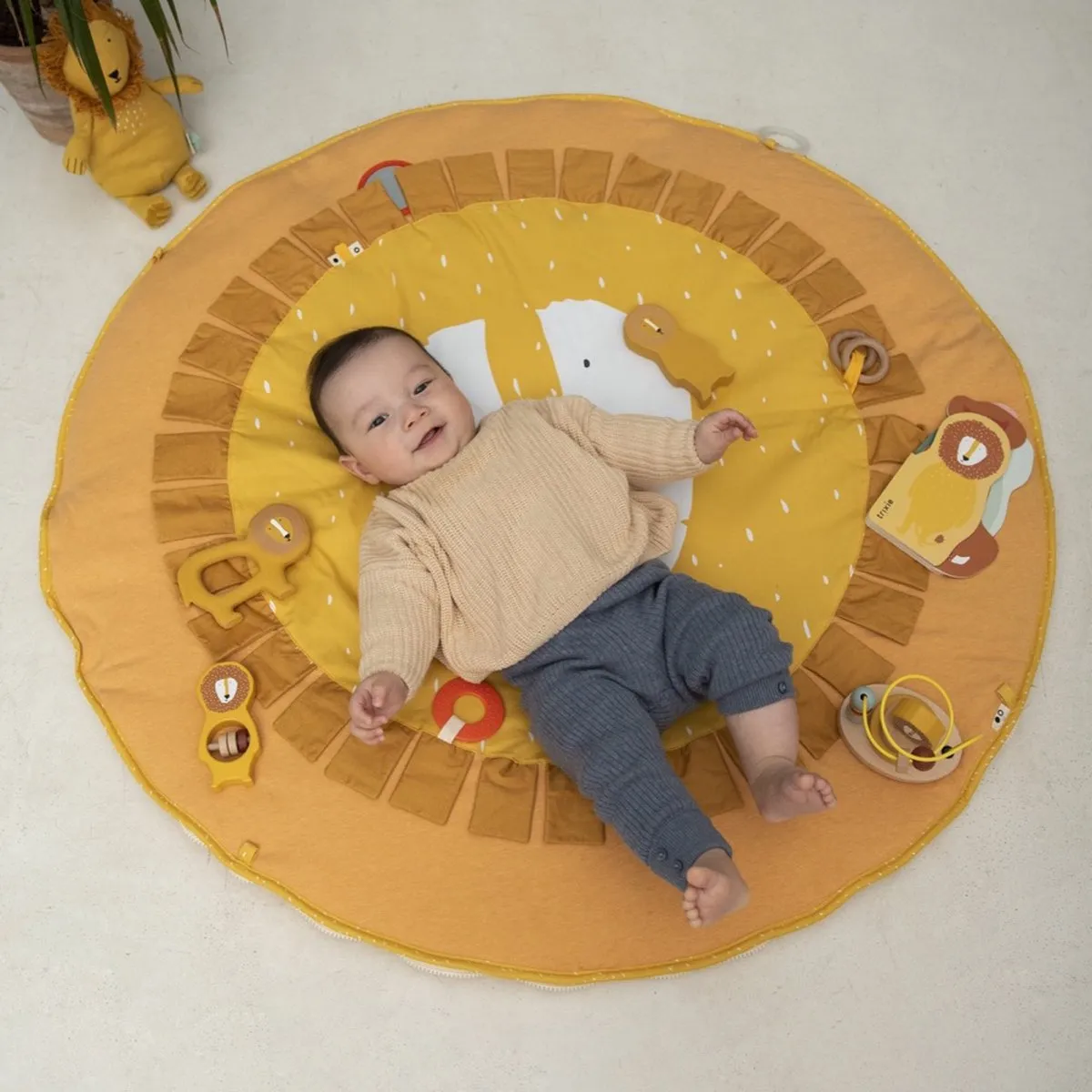 Trixie Speelboog Mr. Lion - Activiteitenboog Geel