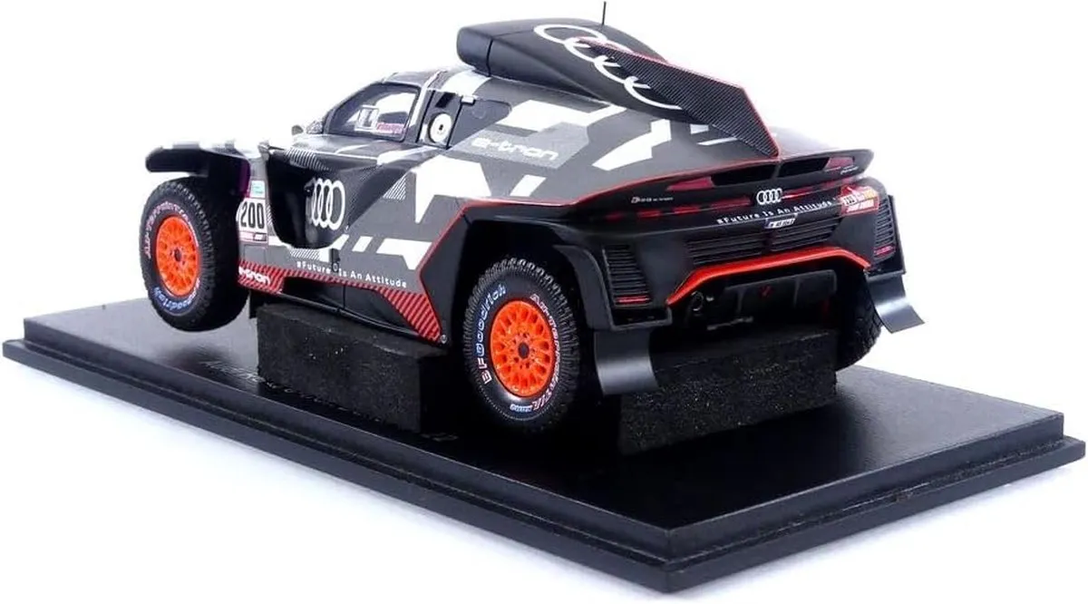 Audi RS Q e-tron #200 Dakar 2022 Modelauto 1:43 Spark