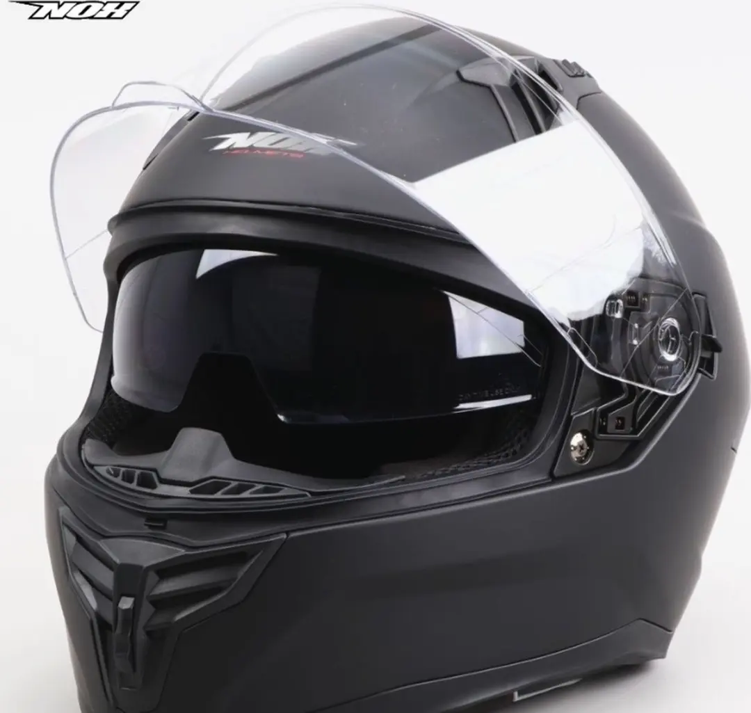 Nox N401 integraalhelm met ingebouwd getint zonnevizier