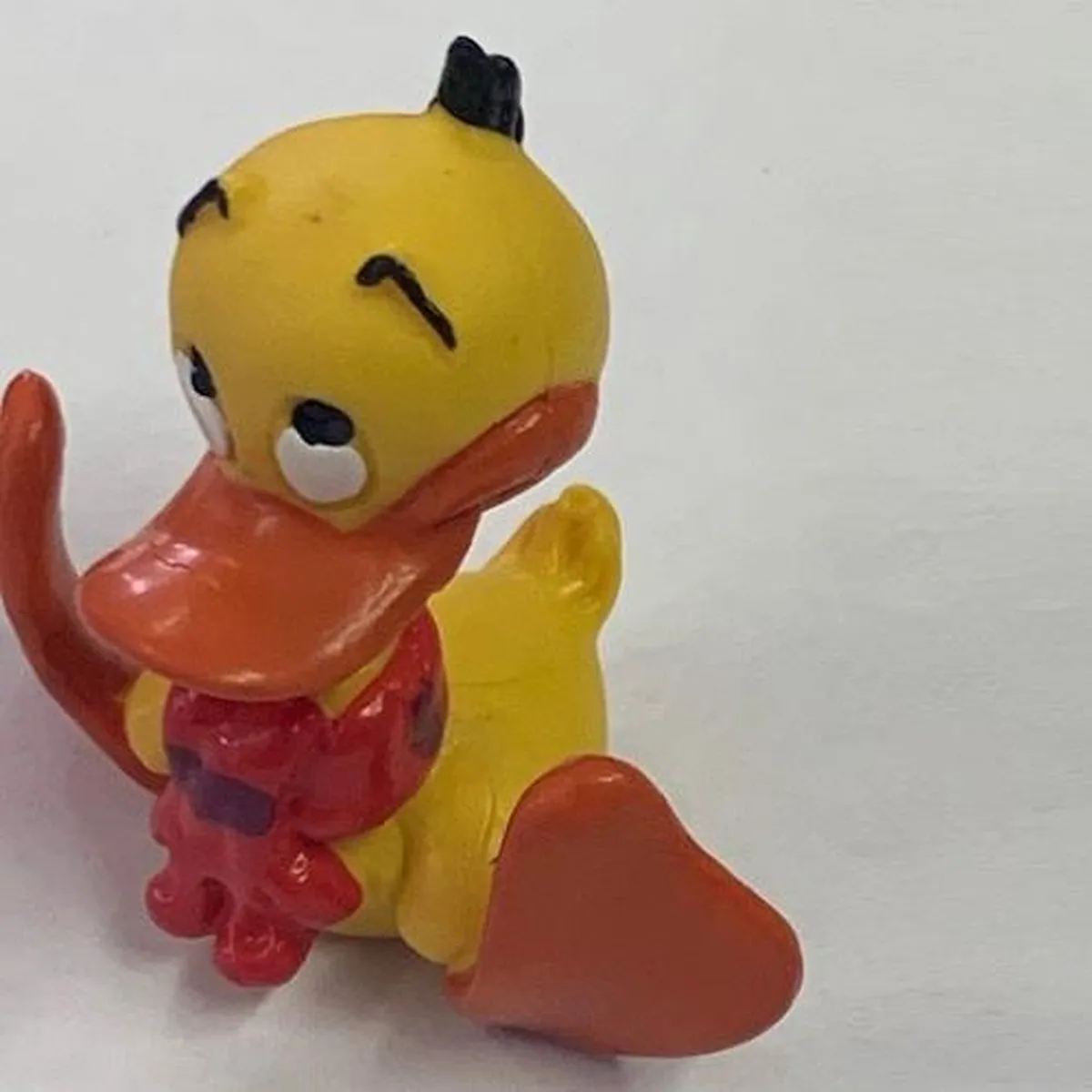 Schleich Alfred Jodokus Kwak Speelfiguur - 6cm - Geel/rood