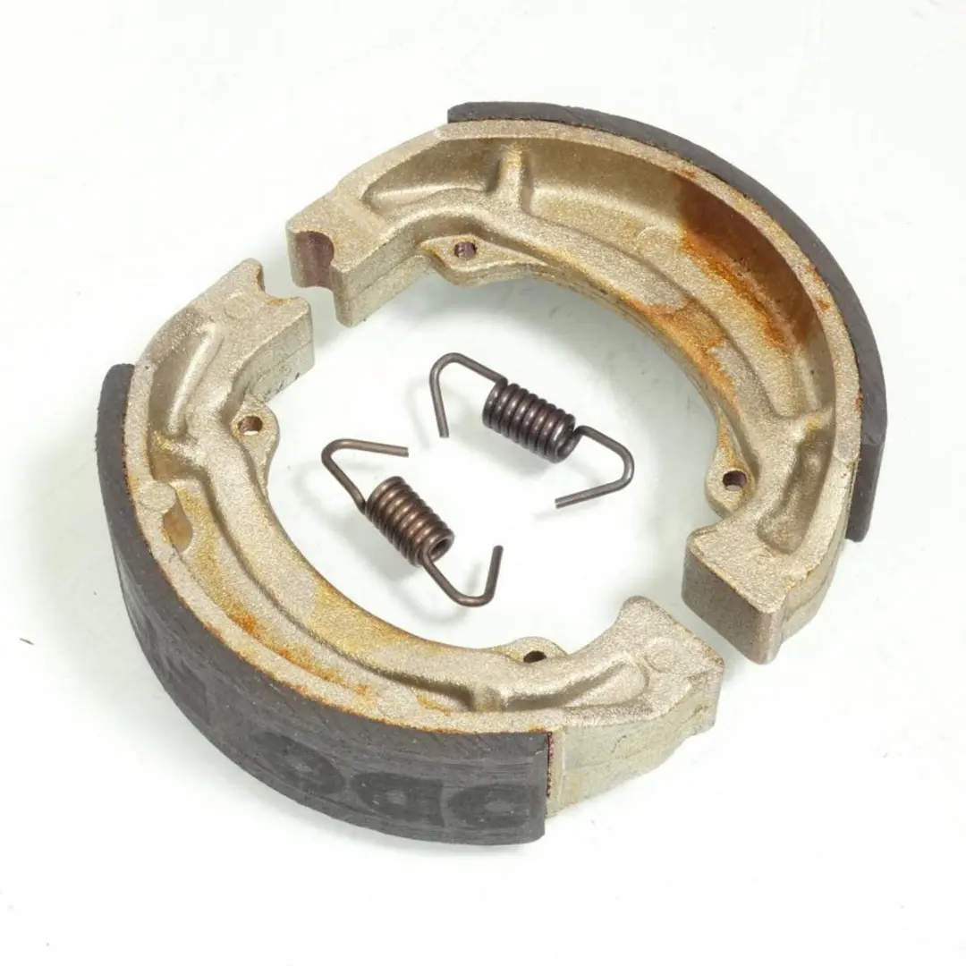 Mâchoire de frein Ferodo pour Quad Suzuki 50 LT-A Quadmaster 2002 à 2005 AR Ne