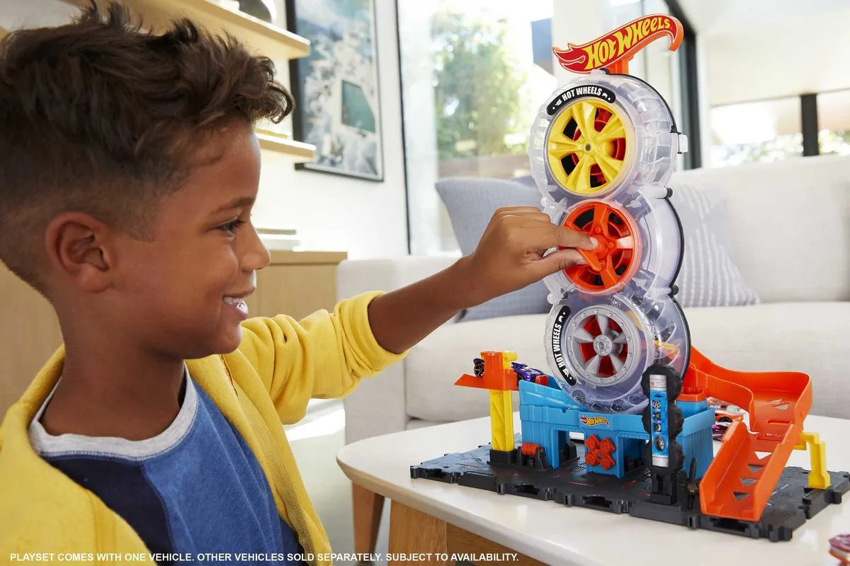 Hot Wheels City Super Banden Shop HDP02 - Meerkleurig