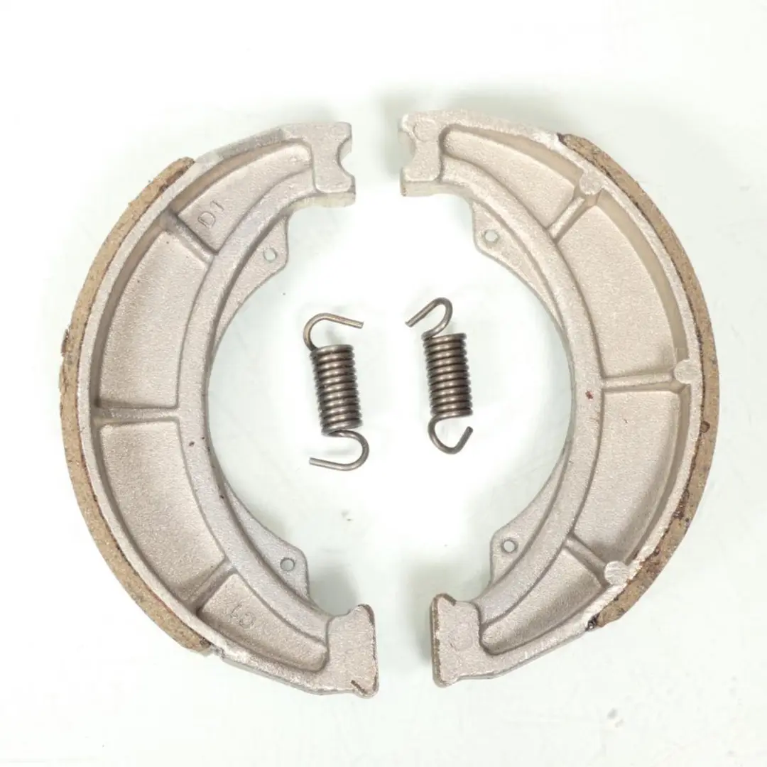 Mâchoire de frein Ferodo pour Moto Suzuki 250 GZ Marauder 2000 à 2008 AR Neuf