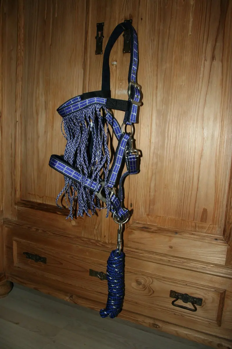 Horka Halsterset Zari