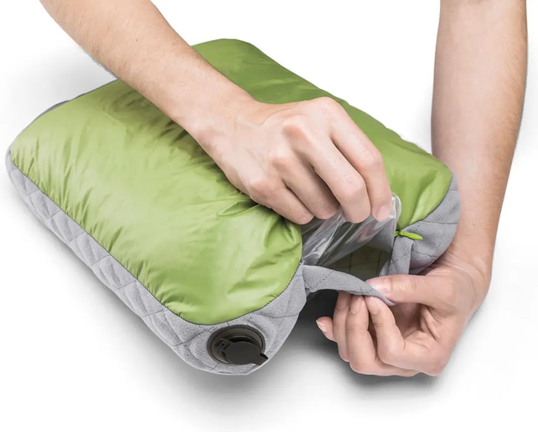 Cocoon Air Core Ultralight Kussen L Wasabi - afbeelding 6 van 6