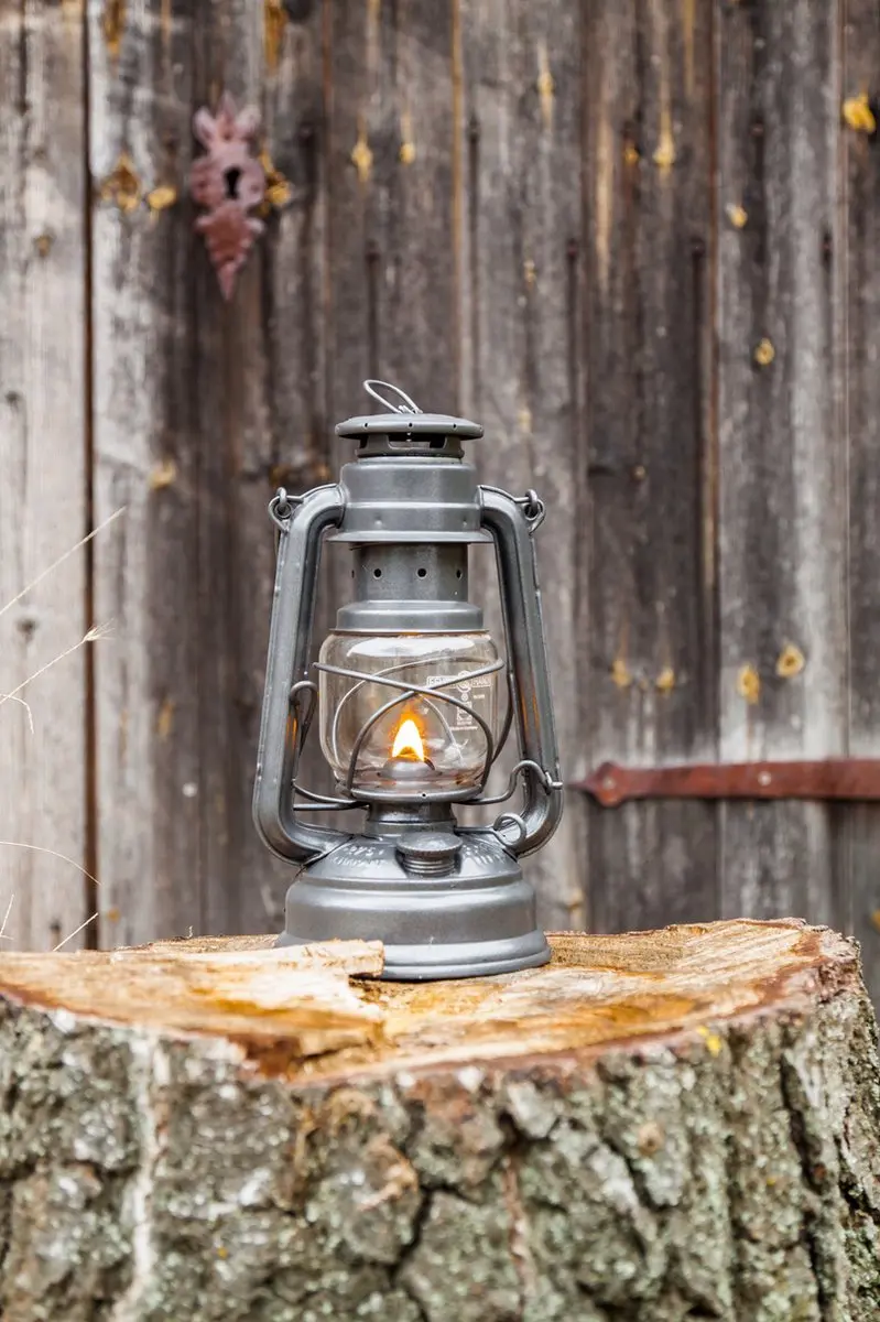 Feuerhand Hurricane Lantern 276 - Sprankelend Zilver - afbeelding 4 van 6