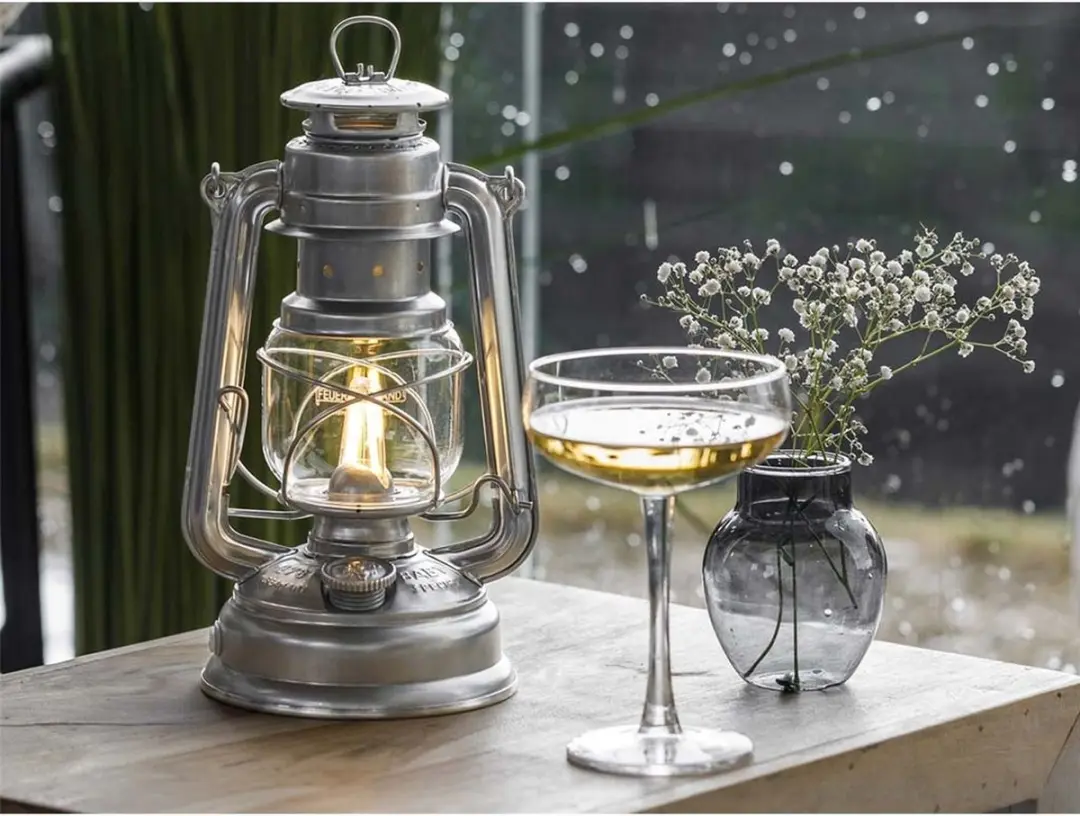 Feuerhand Baby Special 276 LED Stormlamp Zink - afbeelding 2 van 6