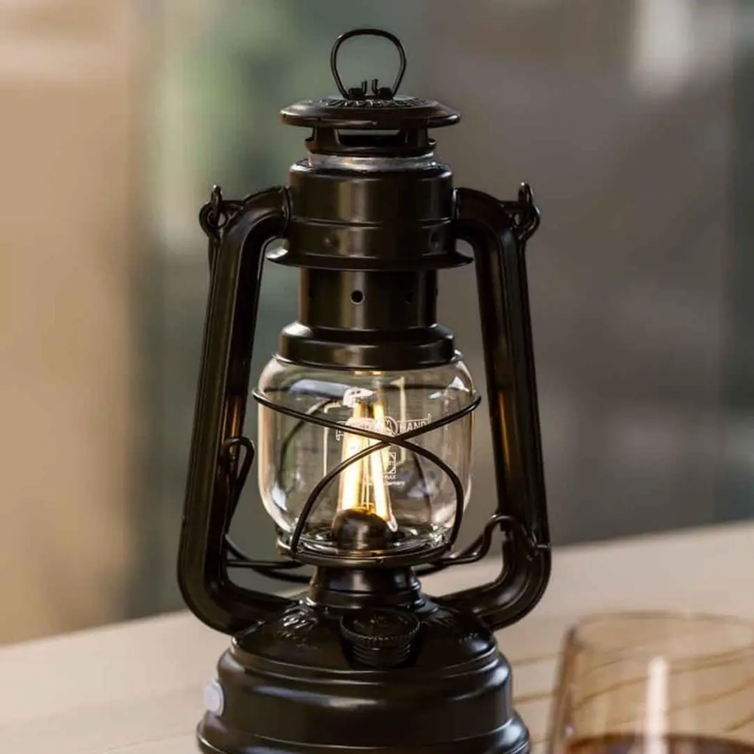 Feuerhand LED Stormlamp 276 Mat Zwart - afbeelding 3 van 6