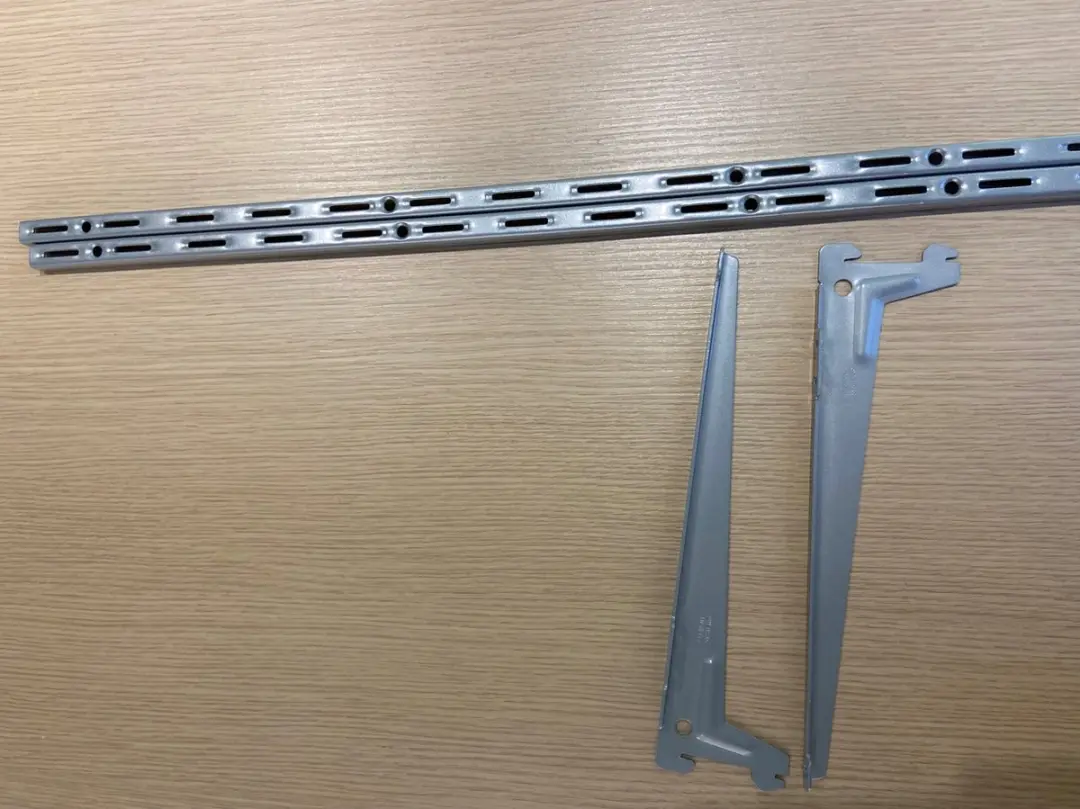 Set 2 wandrail 100 cm 4x drager 28 cm 2x drager 38cm Grijs